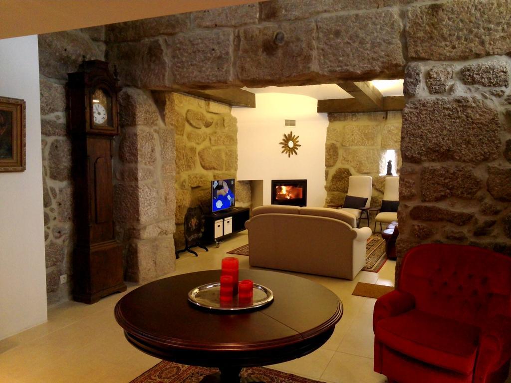 Casa Da Ventozella Guest House Пенафиел Екстериор снимка